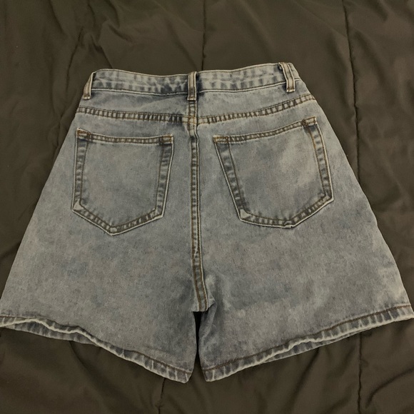 Light wash denim shorts from Shein - Picture 2 of 5